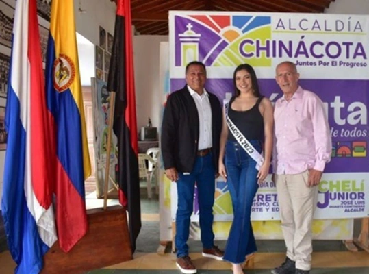 Nueva soberana de la Belleza local - Alcald&iacute;a Municipal de Chin&aacute;cota,  Norte de Santander.